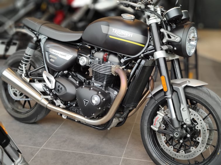 TRIUMPH : SPEED TWIN 1200 (2021 +)