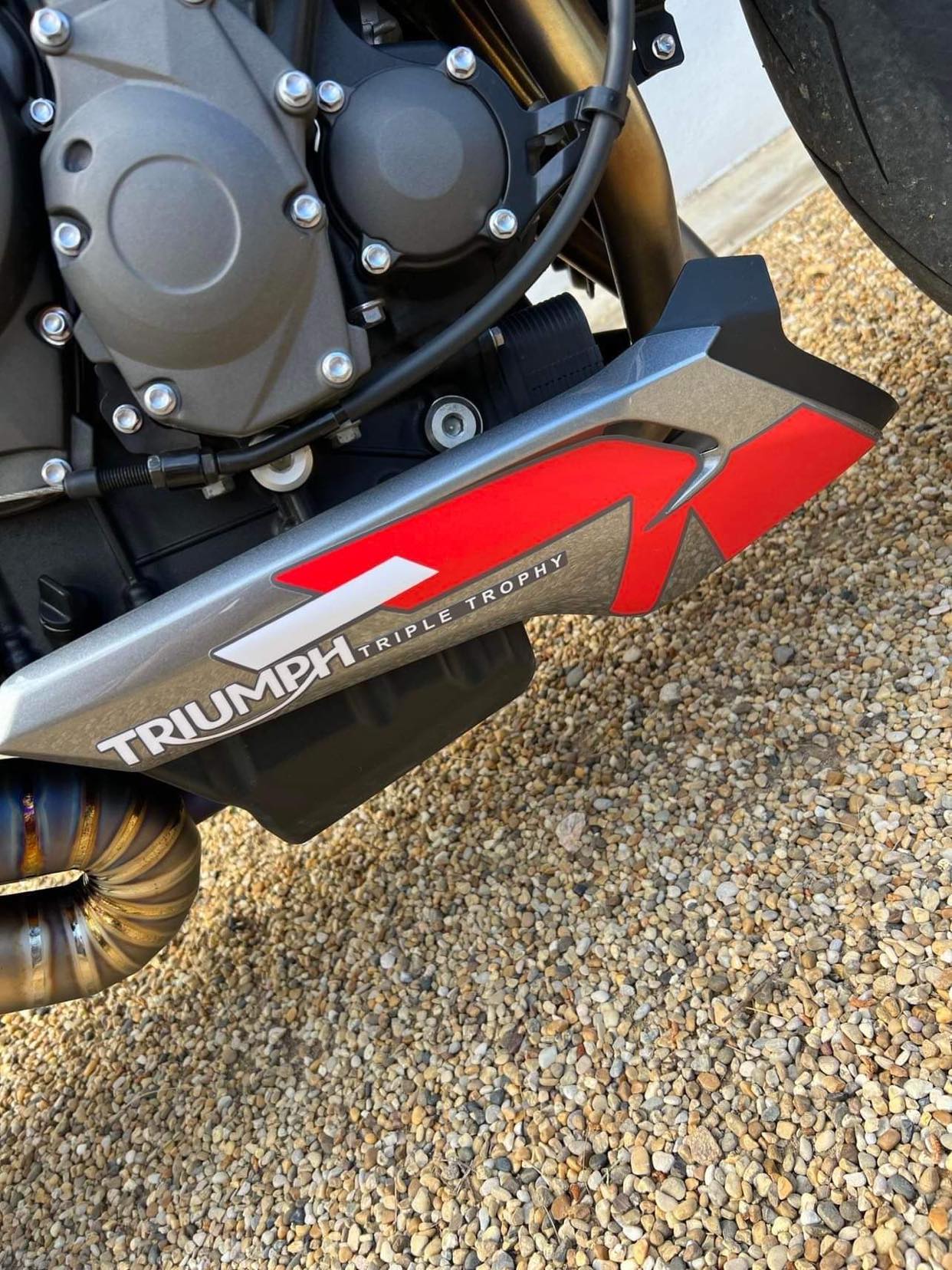 TRIUMPH STREET TRIPLE (2020 - 2022) MOTO 2