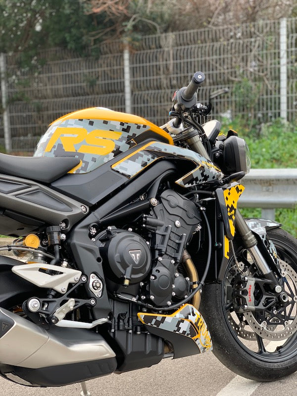 TRIUMPH STREET TRIPLE RS (R) 2023 - PIXIE ou CAMOX