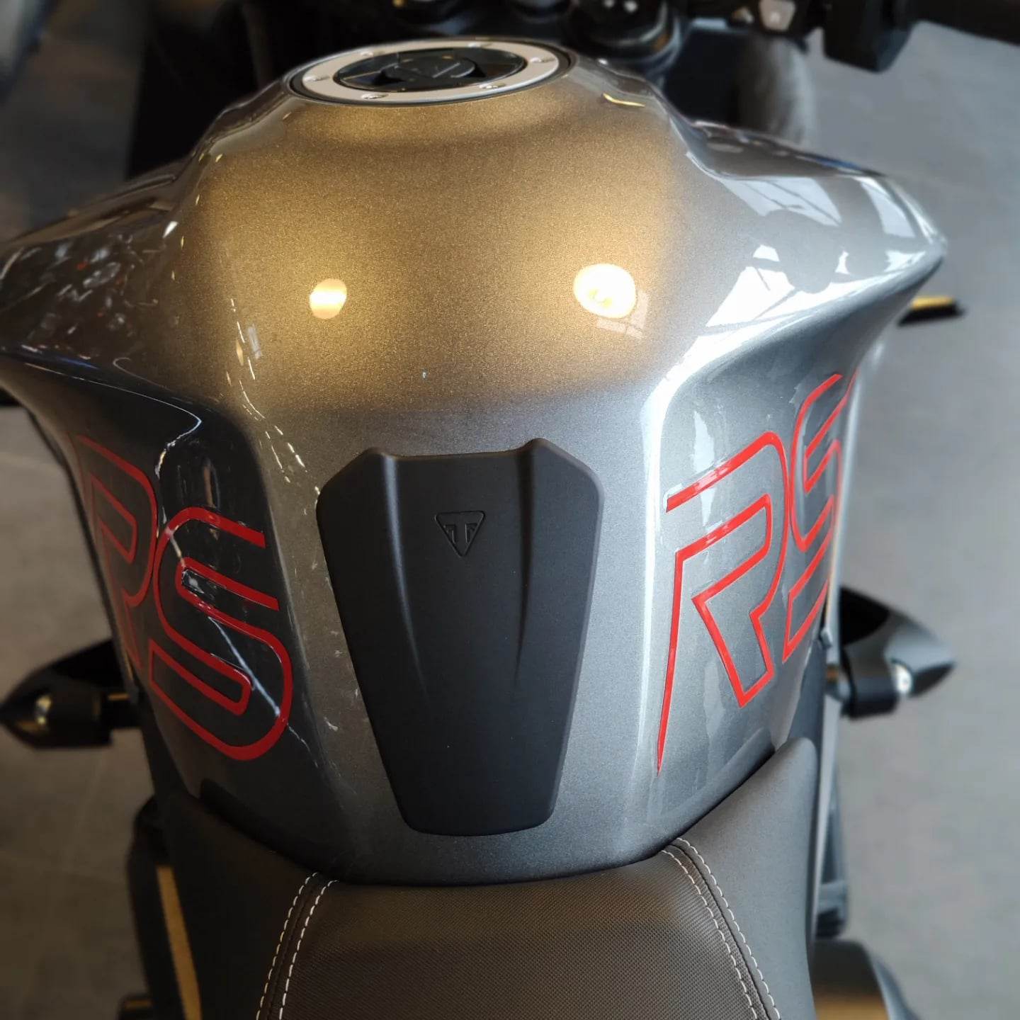 TRIUMPH STREET TRIPLE RS  2023 + ORIGINE