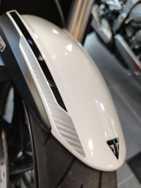 TRIUMPH SPEED TRIPLE RS 2018/2019 (couleur n°1)