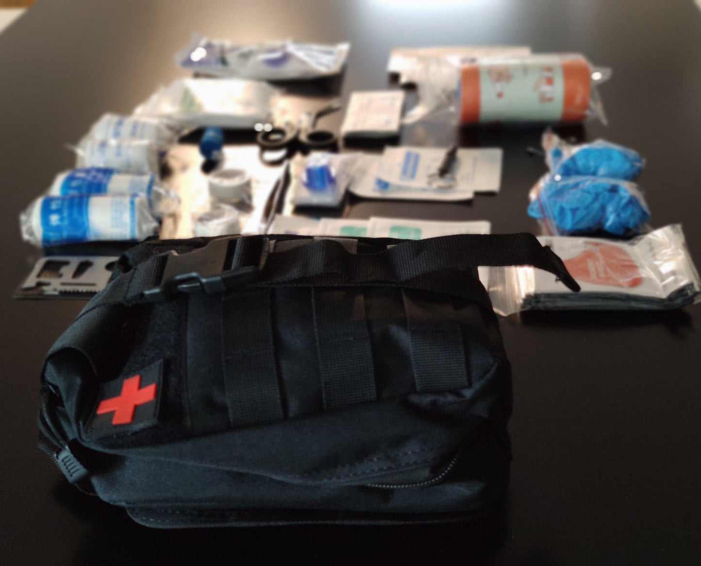 TROUSSES PREMIERS SECOURS (PLEINES )
