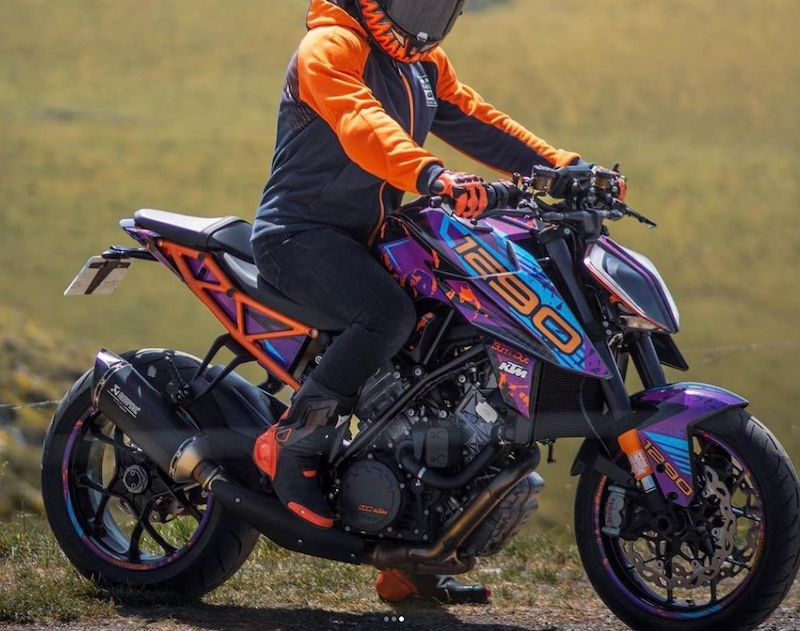 SUPER DUKE 1290 R (2017 +)